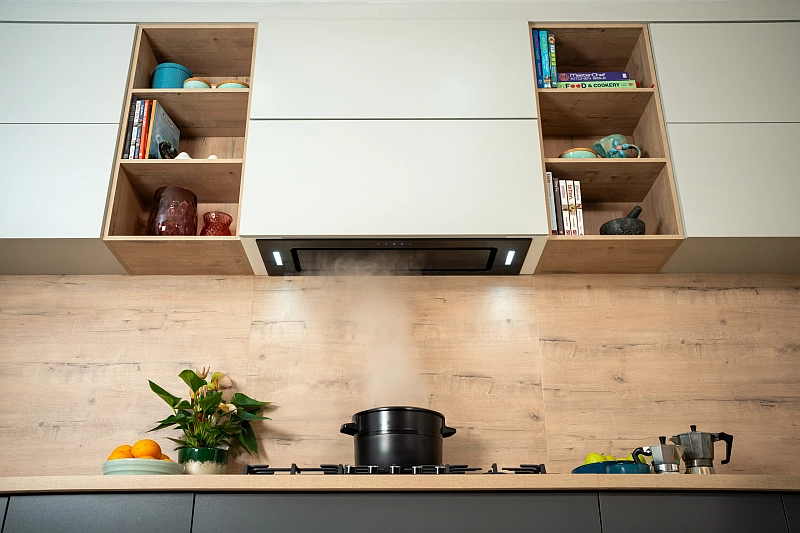 Falco 90cm Black Glass Integrated Extractor | FAL-90-BIG-B
